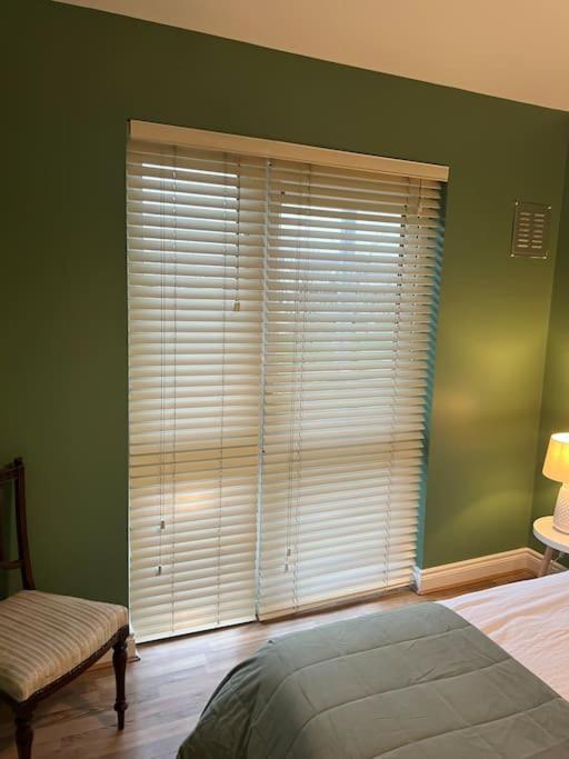 Cosy 2 Double Bed Apartment Swords Exterior photo